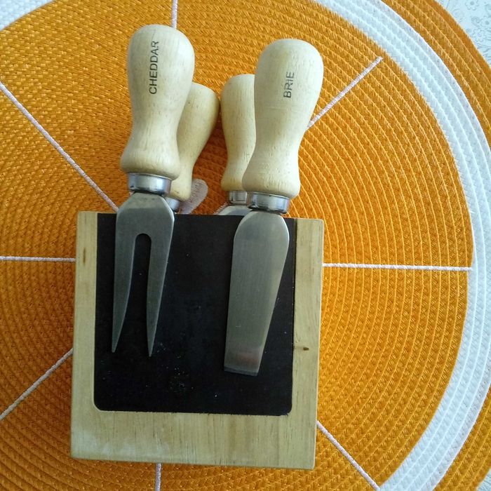 Инструменти за сирене на магнитно блокче