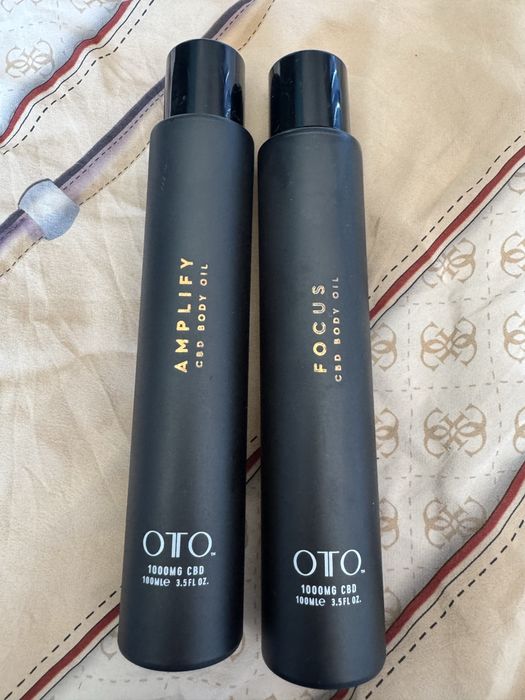 Set 2 uleiuri de corp de lux OTO CBD Body Oil (100ml / 1000mg CBD)