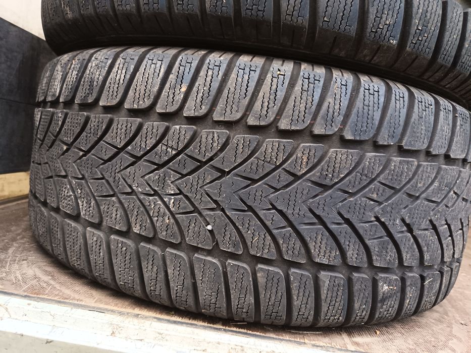 Anvelope MS iarna 235 45 17 Dunlop. 2021 5.4mm