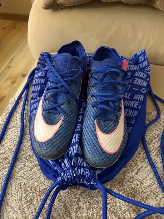 Бутонки Nike Mercurial