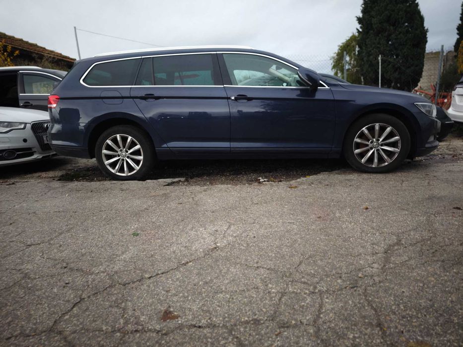 На части Passat B8 2.0TDI автомат Комби Пасат 8 85 000
