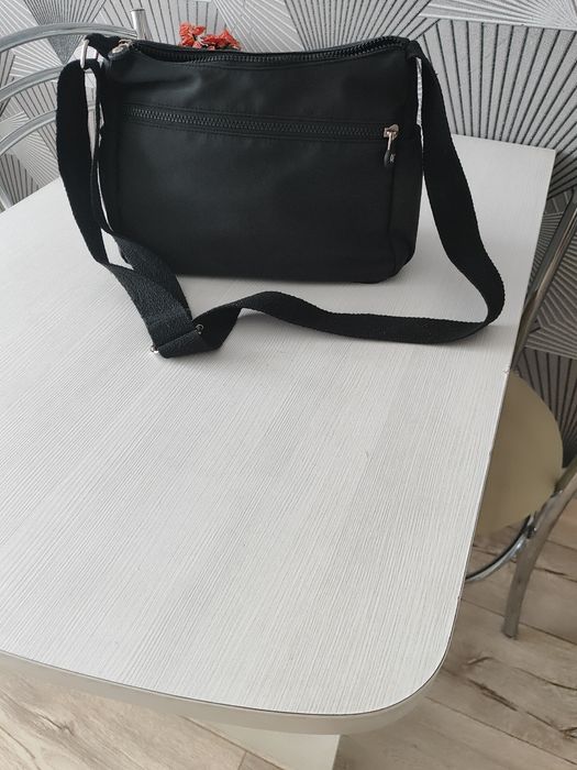 Продаю сумочку        .