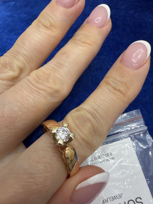 Кольцо новое , желое золото