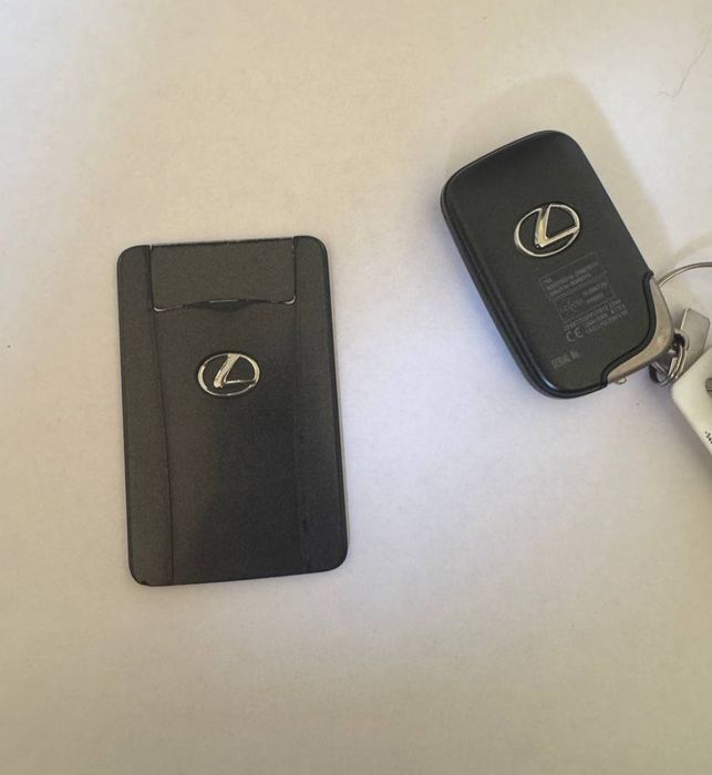 Ключ от Lexus LX 570 ( оригинальный )