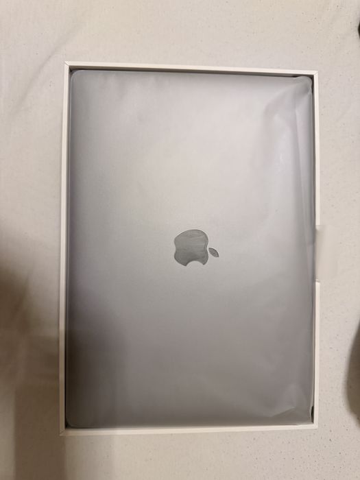 Apple Macbook M1 8GB/256GB SSD
