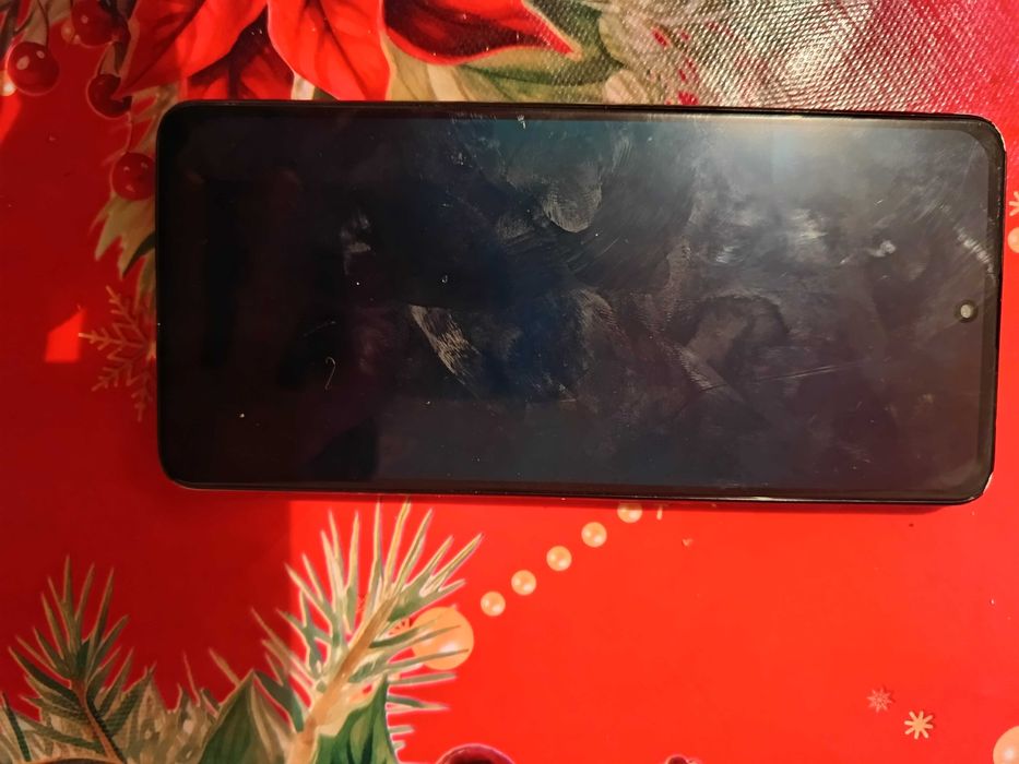 Обменяю ноутбук + самсунг А51