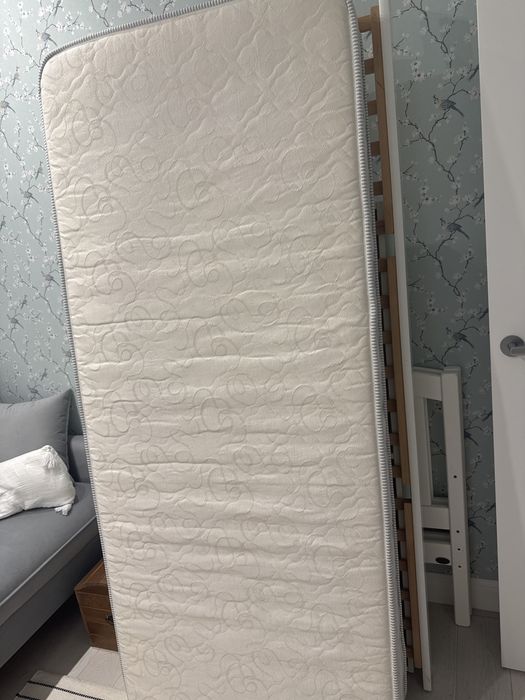 Детская кровать, дерево