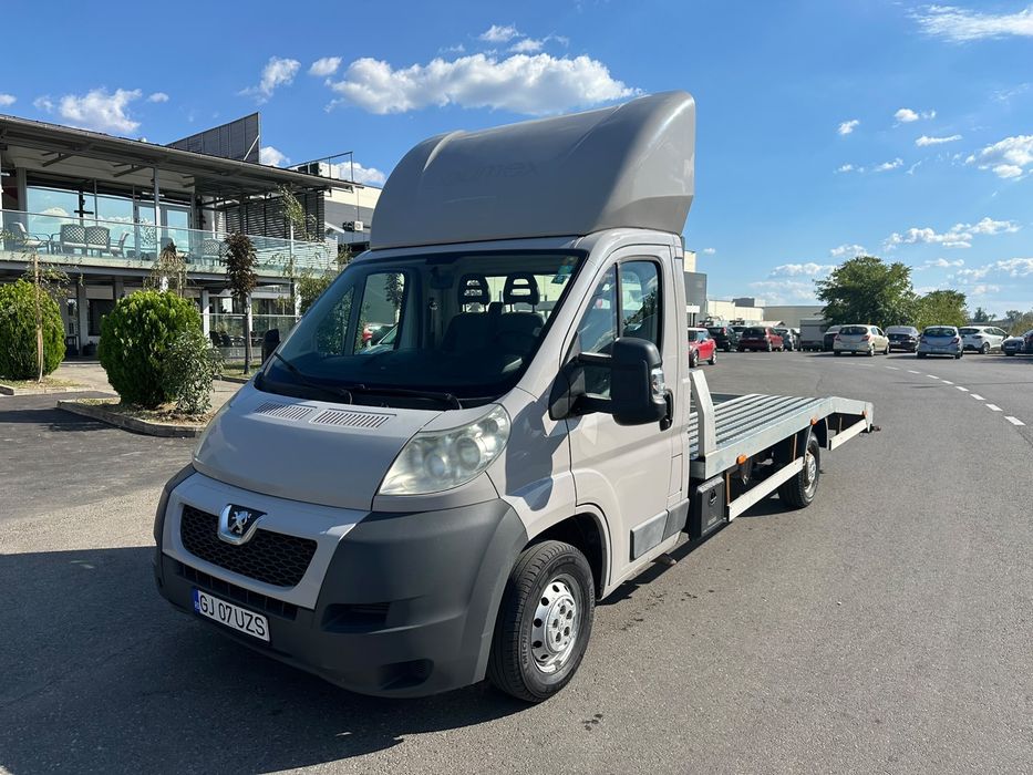 Peugeot Boxer Autoutilitara/Troliu/Km reali 228.000