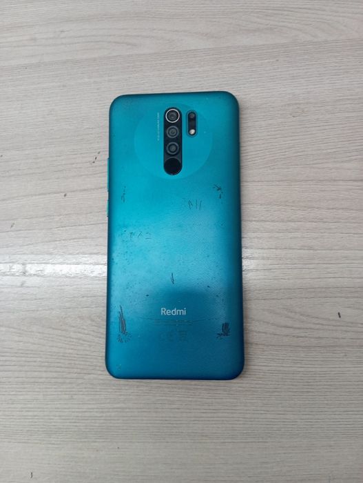 Продам редми 9. С комплектом