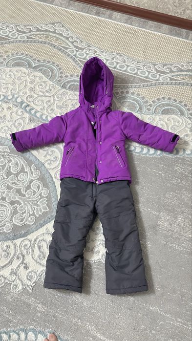 Продам куртку детскую