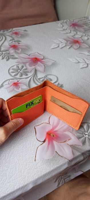 Продам новый - Кожаный кошелек