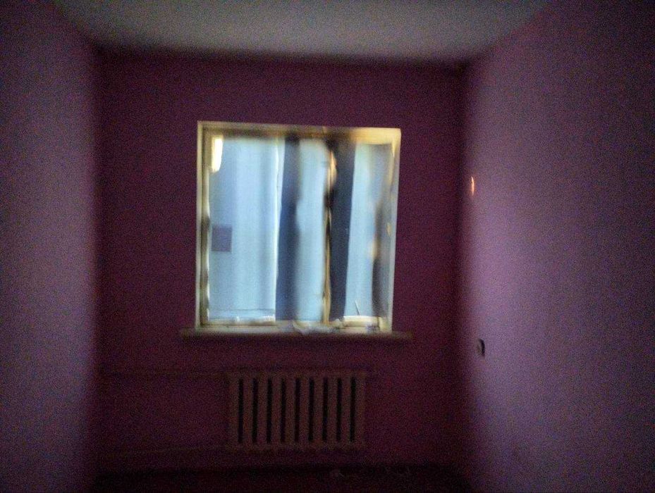 Срочно продается 5-комнатнаяквартира центре города Гулистана