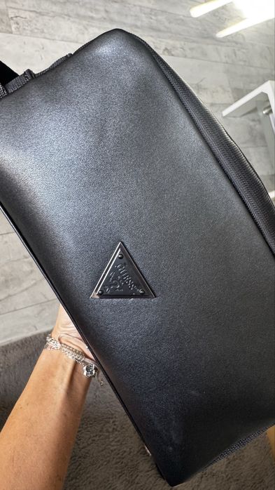 Несесер GUESS