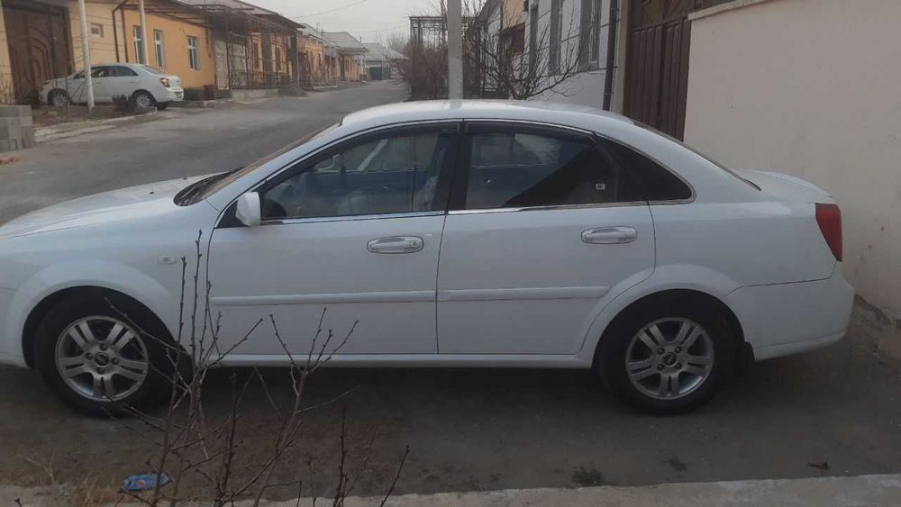 Шевролет ласетти