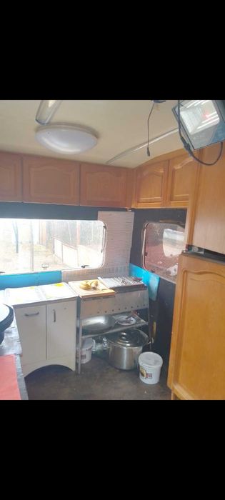 Каравана за бързо хранене