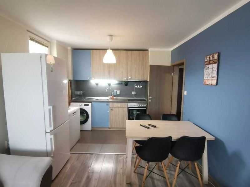 Двустаен апартамент в кв. Красно село