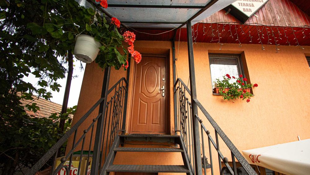 Inchiriez apartament pentru muncitori