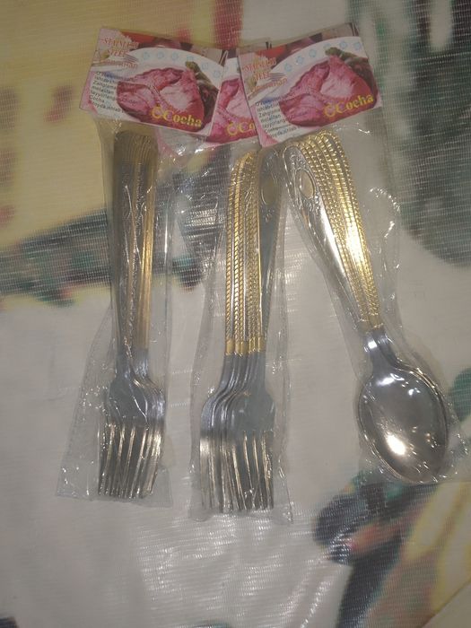 Oshxona jihozlari qoshiq va vilkalar