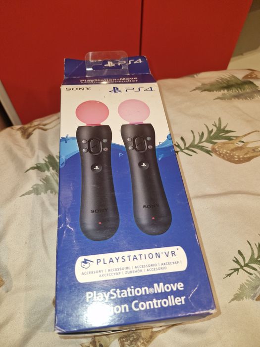 PS VR 1 комплект - джойстици + VR пушка