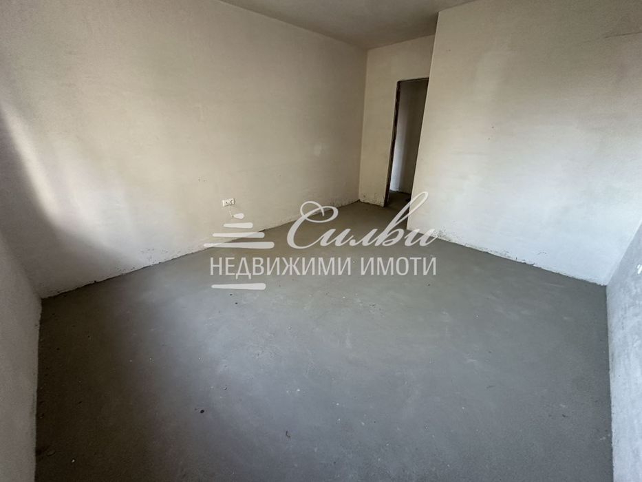 Тристаен апартамент НОВО строителство - кв.Център