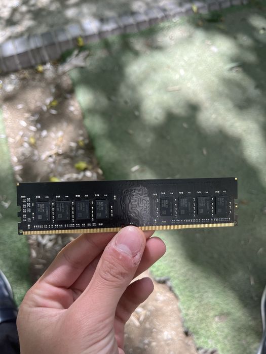 Kompyuter azusi 8 gb