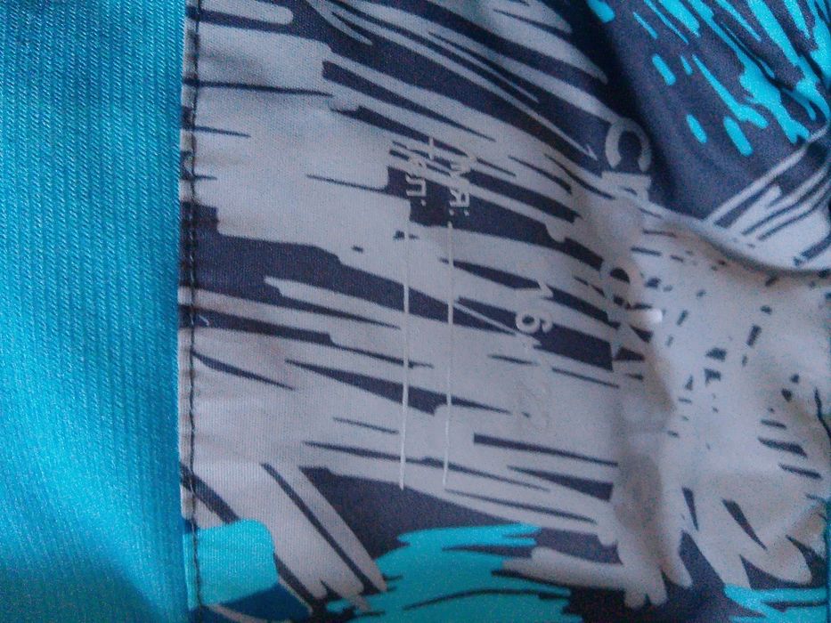 продам детскую курточку