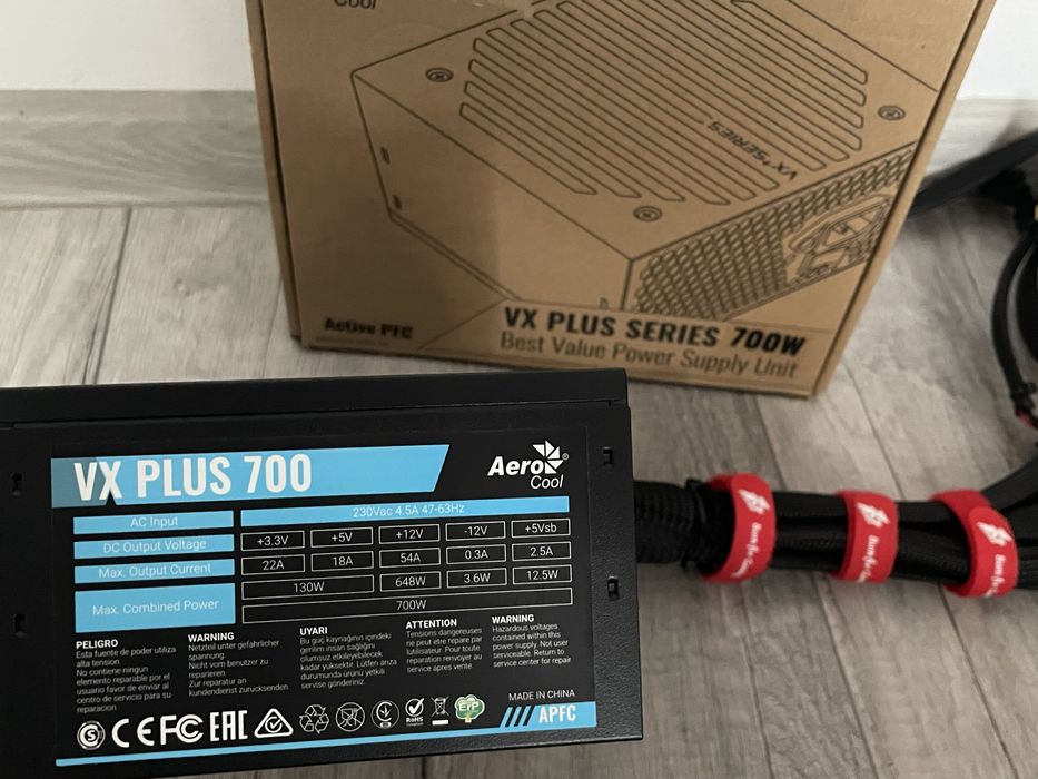 Vând Sursă AeroCool VX Plus 700W