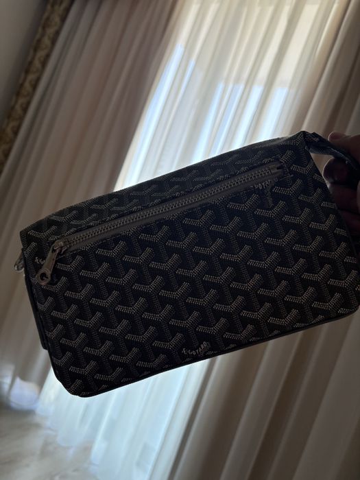 gentuta de mana goyard