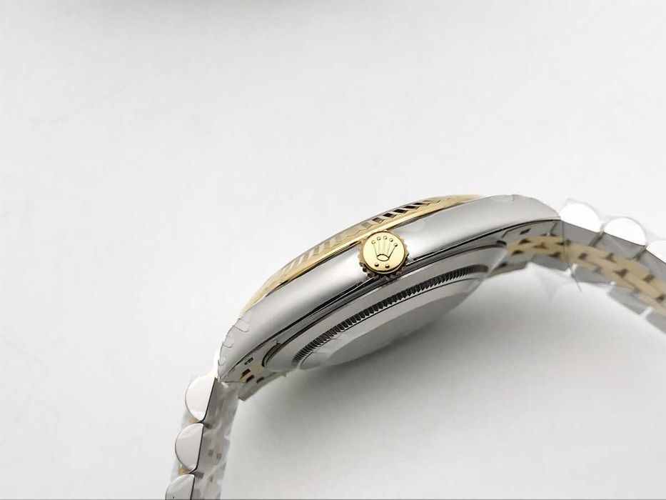 Rolex Datejust 41 – Жълто злато / Черен циферблат / Jubilee – реални снимки