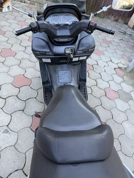 Suzuki Burgman 400 A2