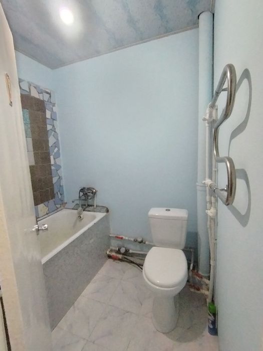 Чирчик ш. 4 м/н Нептун 1х/4/4 янги ремонт пустой