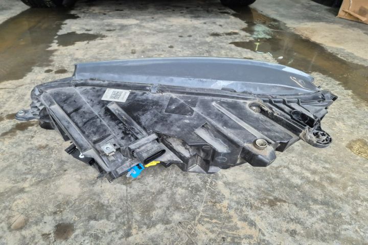 Far dreapta  europa 1305236945 Mercedes-Benz S-Class W222