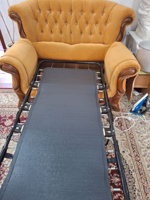 Диван в хорошем состоянии