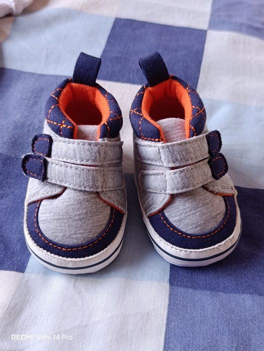 Продавам Бебешки Дрешки