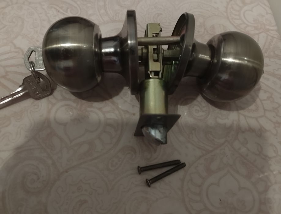 Ручка для двери+дверь