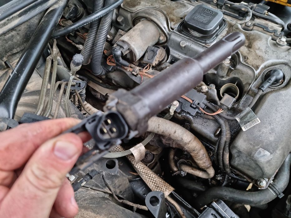 Bobine bobina inductie bmw seria 5 e60 e61 523i dezmembrez bmw e60 523