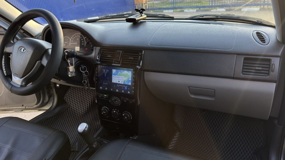 Продается  Приора