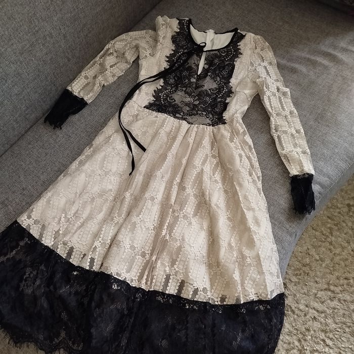 Продам женский костюм