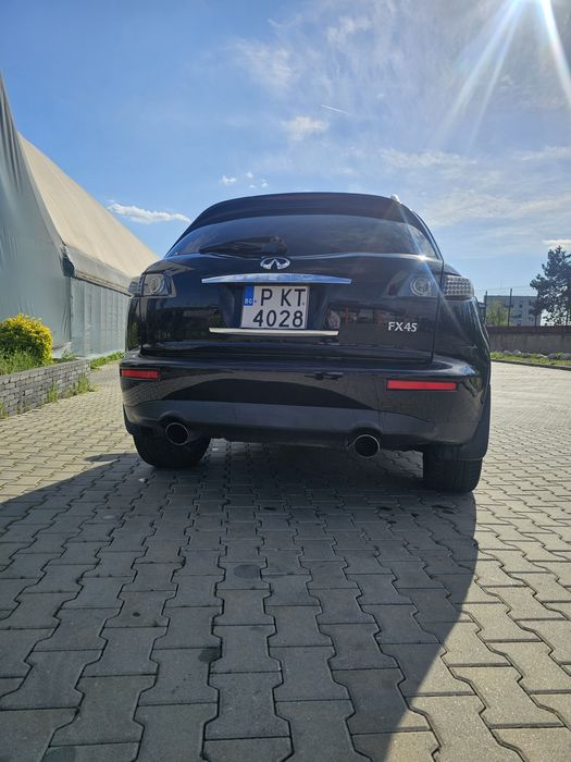 Infiniti FX45, GPL