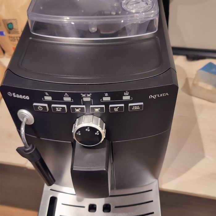 Expresor Automat Saeco Intuita Black HD8750/09