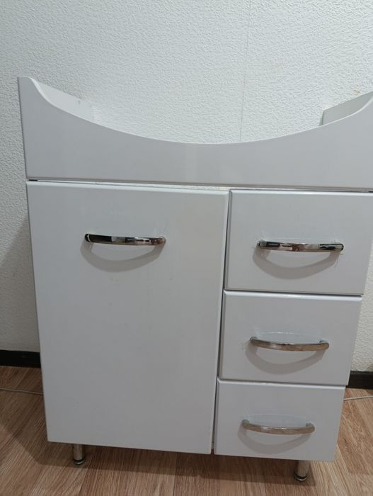 Продам шкафчик для раковины