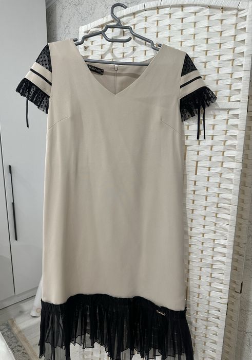 Продам 3 платья в отличном состоянии