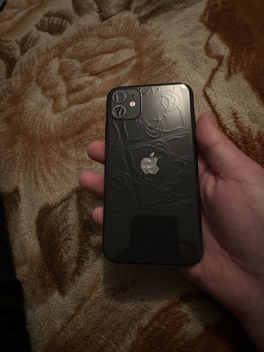 Продам  Iphone 11 память 64 гб