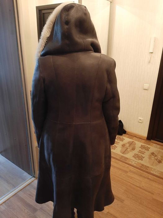 Продам дублёнку б/у, размер 48.