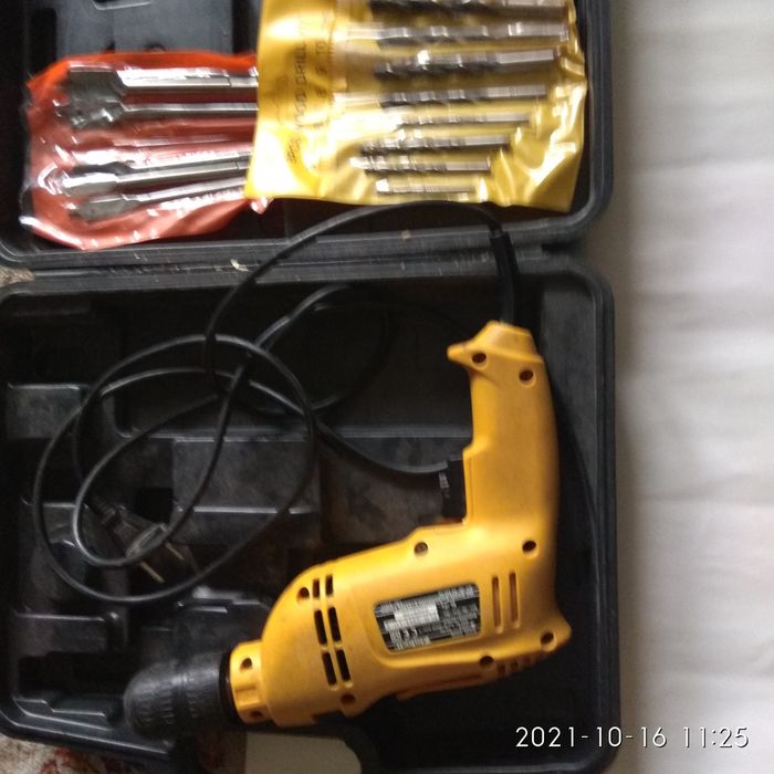 Промо!  Ударна бормашина, пистолет за топъл въздух,2 диска за циркуляр