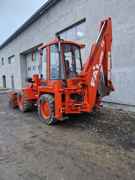 Buldoexcavator FA KOMATSU 698