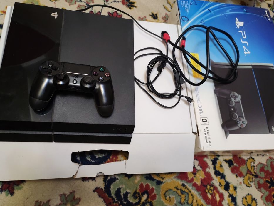 Sony PlayStation 4