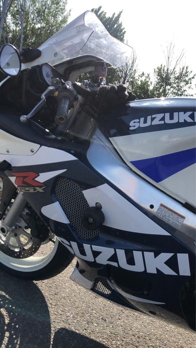 Motocicleta GSXR600 (2002 injectie)