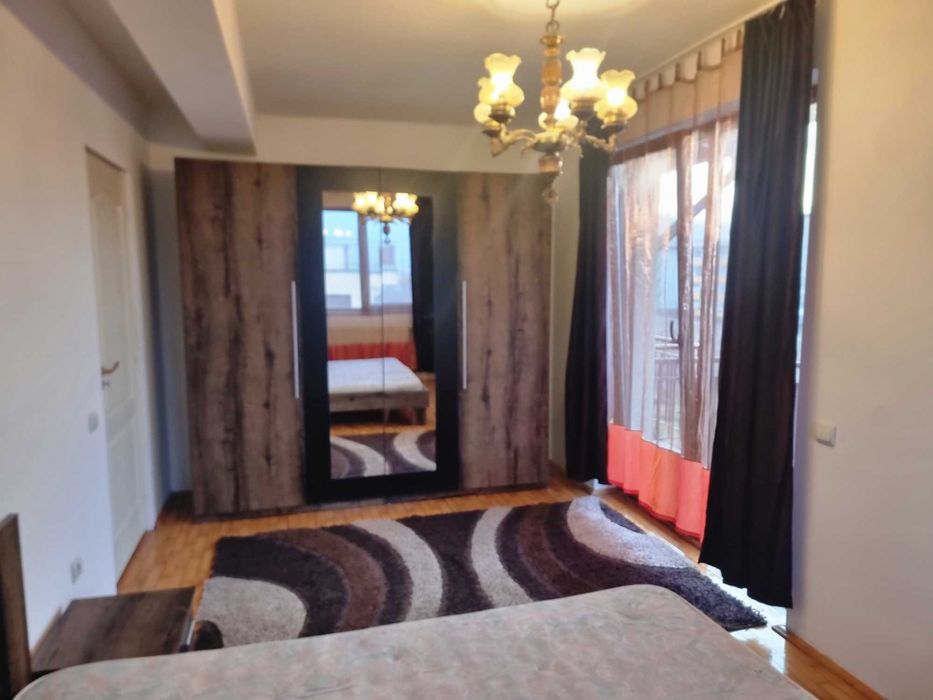 Apartament cu 3 camere