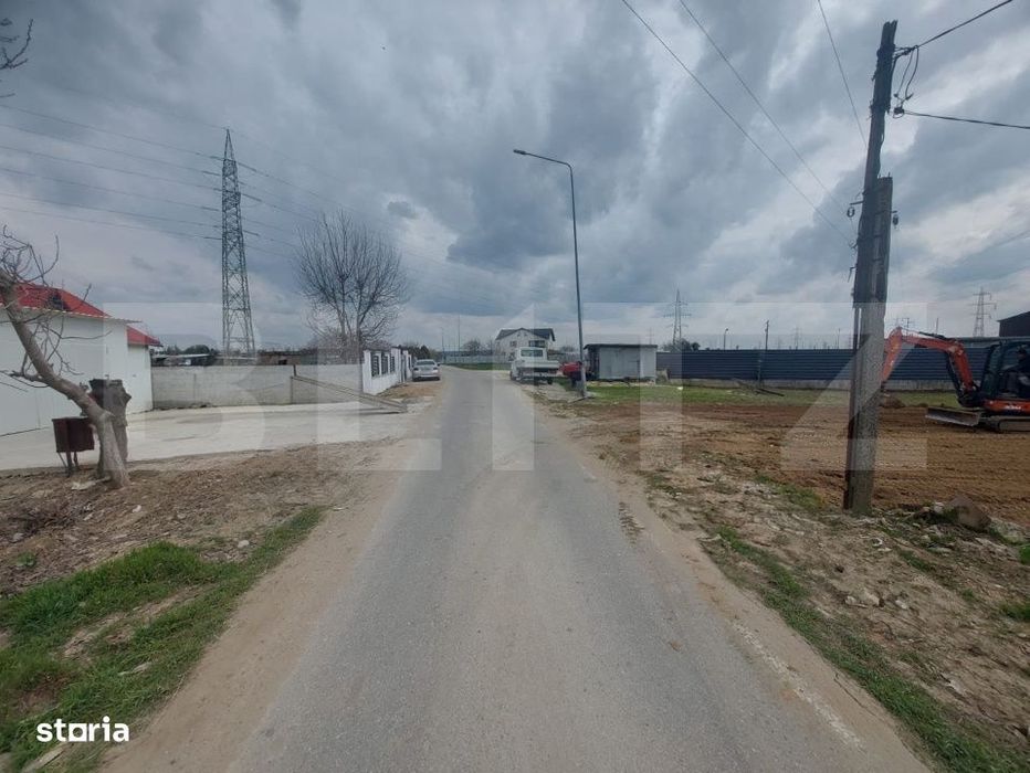3 parcele intravilan, Isalnita, utilitati la front